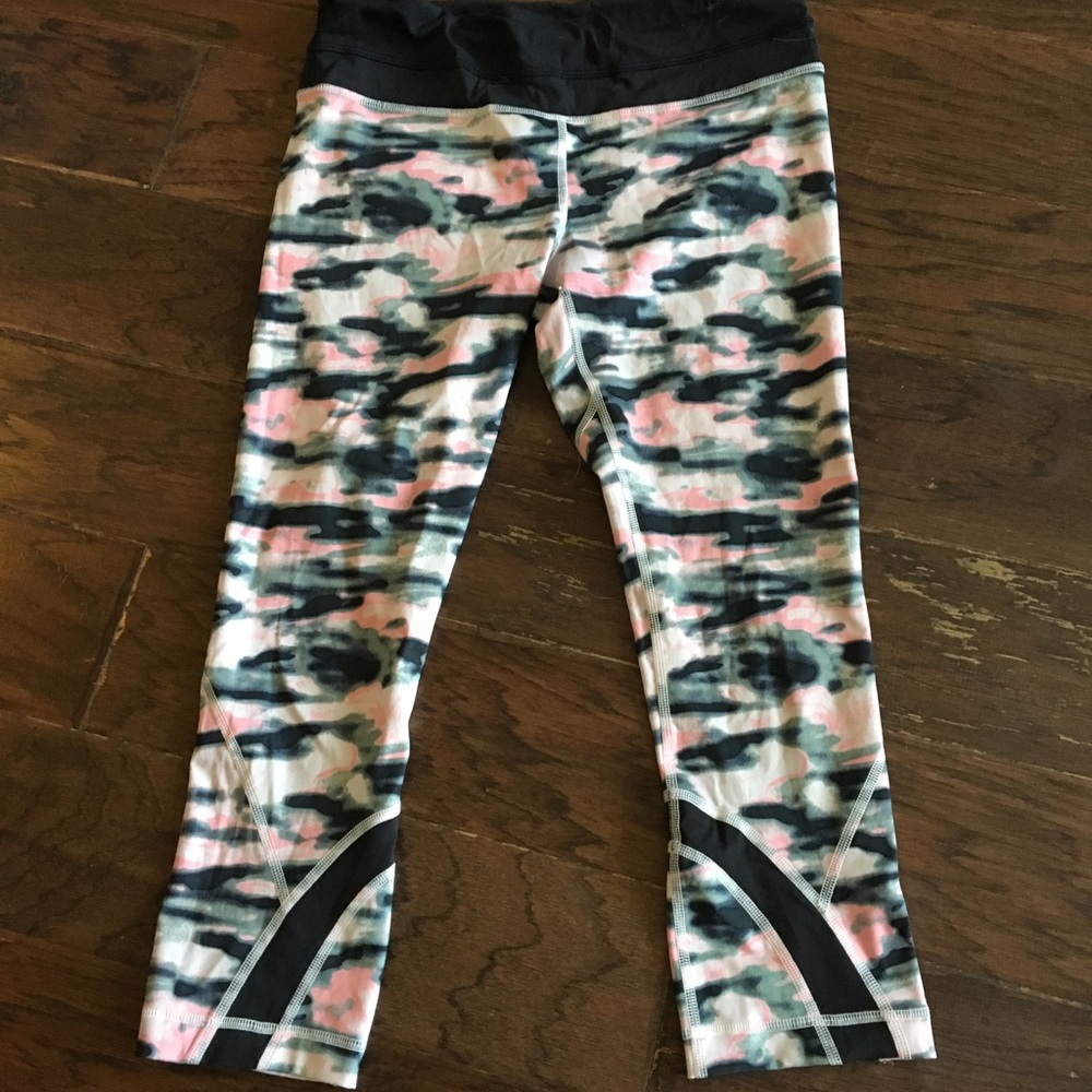 LuluLemon camo leggings